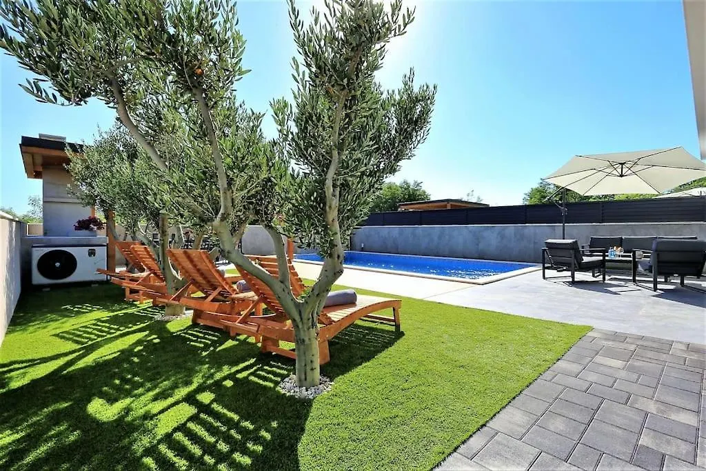 Villa Lela - Heated Pool, Sauna, Bbq, Activites Privlaka  0*, Privlaka (Zadar)